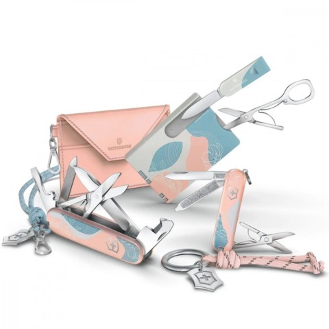 Ніж Victorinox Classic SD Paris Style  58мм,1сл,7функ,рож