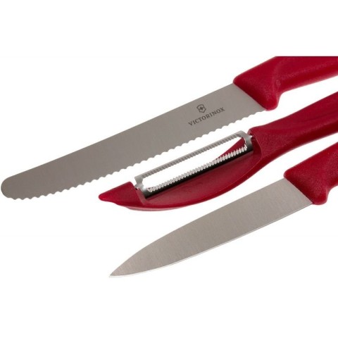 Набір кухонний Victorinox SwissClassic Paring Set 3шт з черв. ручкою (2 ножа, овочечистка) у подар.упак.