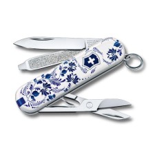 Нож Victorinox Сlassic LE 
