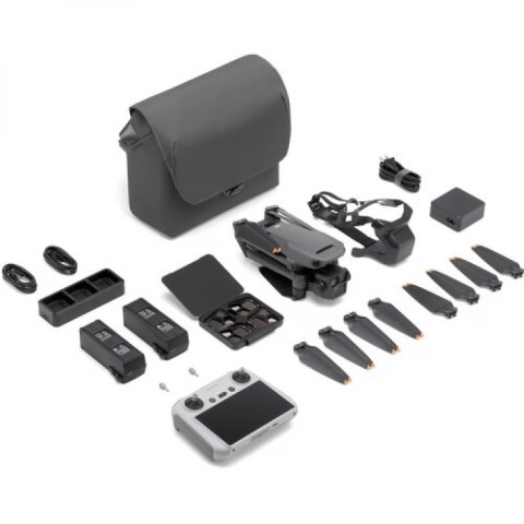 Квадрокоптер DJI Mavic 3 Pro Fly More Combo with DJI RC (CP.MA.00000660.01)