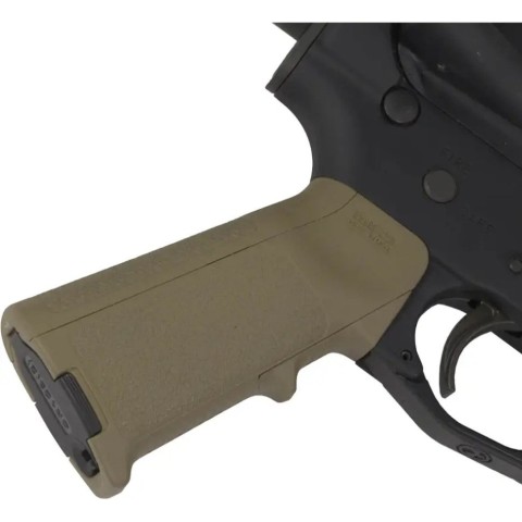 Вкладиш Magpul в пістолетне руків’я MAID/MOE з відсіком для CR123/RCR123