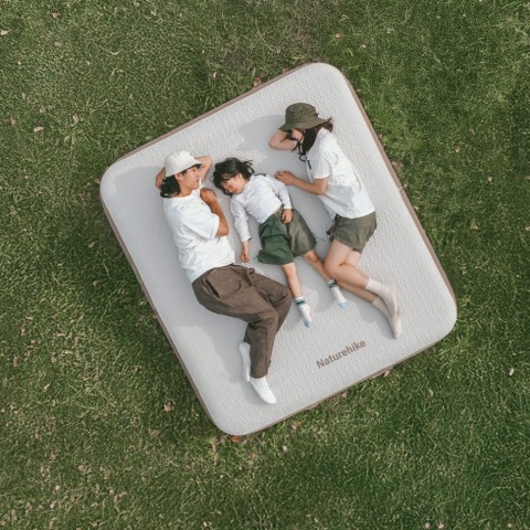 Самонадувний матрац, трьохмісний, із вбудованою помпою Naturehike CNK2450WS040, 250 мм, сірий