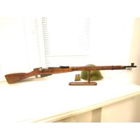 Комплект радянського воїна – гвинтівка Мосіна ММГ Гранена (Граненка) 1923р. з каскою та патронами