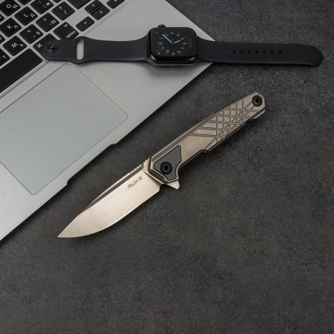 Ніж складаний туристичний Ruike M875-TZ, (8.9 см) N690Co / TC4 (титан) сірий