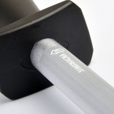 Точило Victorinox Butcher 30см круг finecut з чорн. ручкою
