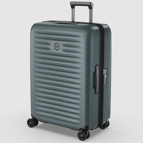 Валіза Victorinox AIROX Advanced Storm Середня