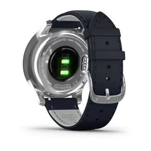 Смарт-годинник Garmin vivomove Luxe зі сріблястим корпусом та темно-синім ремінцем