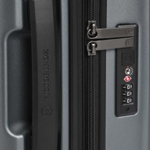 Валіза Victorinox AIROX Advanced Storm Маленька