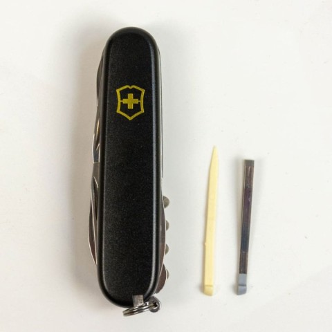 Ніж Victorinox Huntsman Mat 91мм,15функ,чорн.мат,жовт.лого