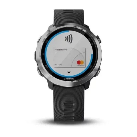 Смарт-годинник Garmin Forerunner 645 з чорним ремінцем