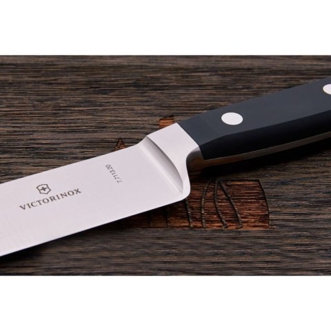 Кухонний ніж Victorinox Forged Carving German Type 20см (7.7113.20)