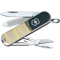 Нож VICTORINOX 0.6223.E223 Сlassic SD. 