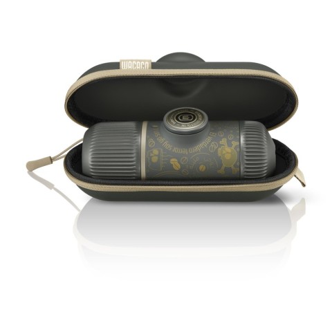 Портативна еспресо-кавоварка Wacaco Nanopresso блакитна з чохлом, механічна, для меленої кави