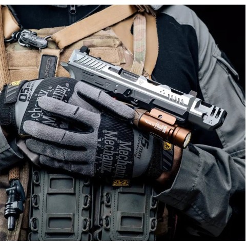 Ліхтар Olight PL-3R Valkyrie Desert Tan