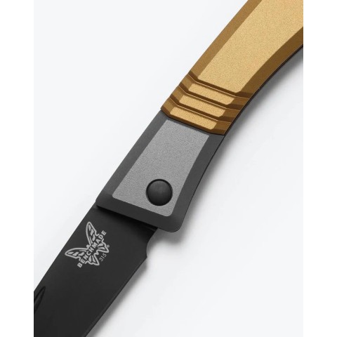 Ніж Benchmade 