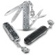 Ніж Victorinox Classic Brilliant Carbon 58мм,5функ,карбон + брелок-лого