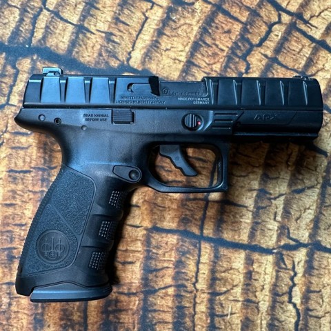 Umarex Beretta APX Blowback кал.4,5мм БУ