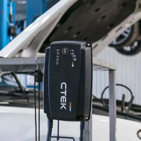 Зарядний пристрій СТЕК PRO25SE EU 40-197