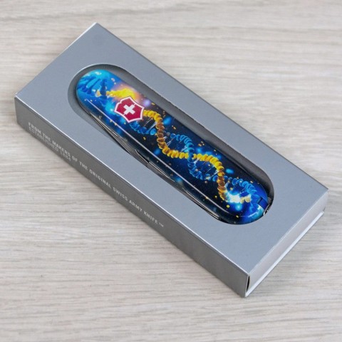 Складаний ніж Victorinox SPARTAN UKRAINE ДНК Українця 1.3603.3.T3270pw