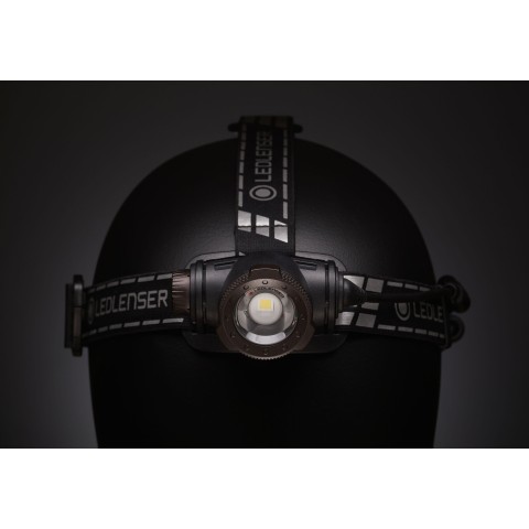 Налобный фонарь LedLenser H7R SIGNATURE , заряжаемый, 1200/700/15