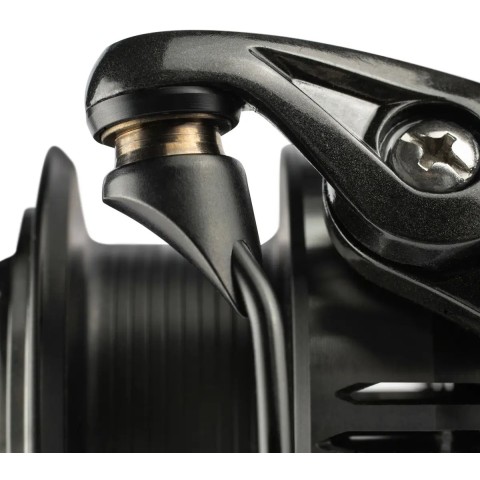 Котушка Favorite Sirius 4000S SRS40S1 12+1BB