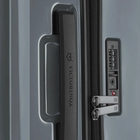 Валіза Victorinox AIROX/Silver Середня