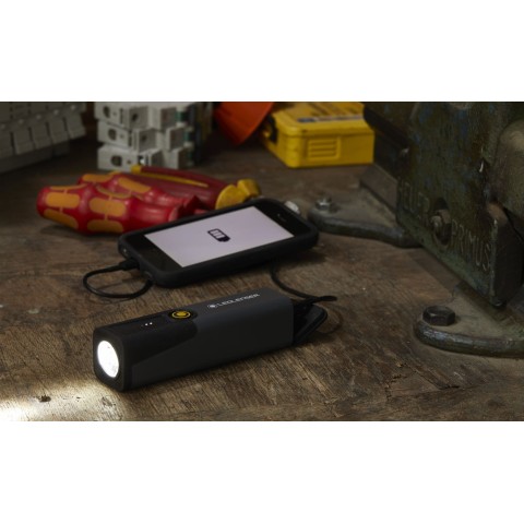 Фонарь LedLenser IW3R с функцией Powerbank, заряжаемый, 320/30
