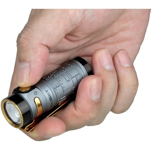 Фонарь Olight Baton 4 Fighter Pilot