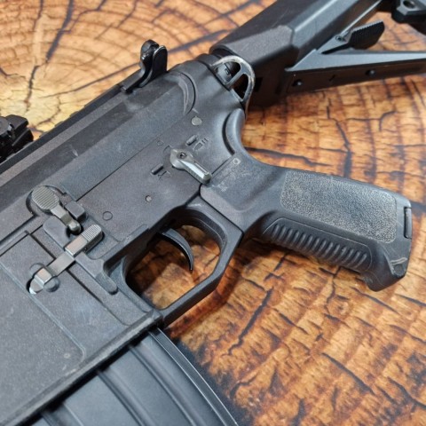 Страйкбольный автомат Arcturus AR15 LITE CARBINE AT-NY03E-CQ бу