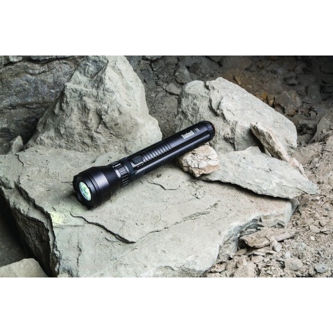 Фонарь Bushnel 1000L 9AA LED Flashlight T.I.R Optic