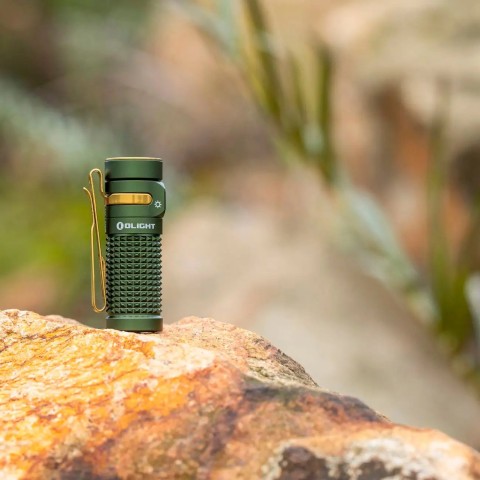 Ліхтар Olight Baton 4 Premium OD Green