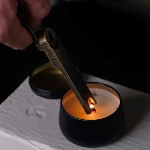 Зажигалка Barebones Pivot Arc Lighter