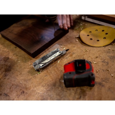 Мультиінструмент Leatherman CURL, синтетичний чохол, карт. кор.