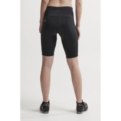 Essence Shorts Woman