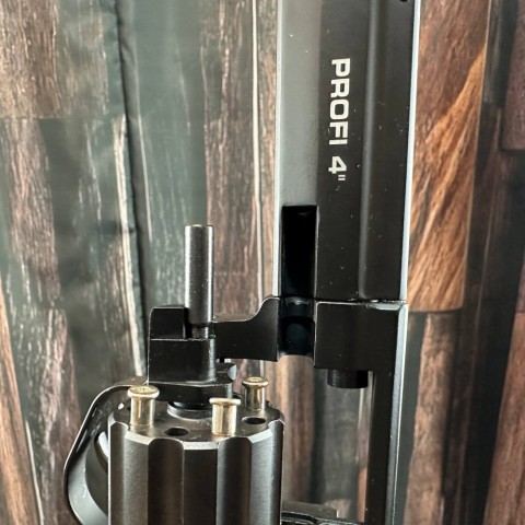 Zbroia Profi 4