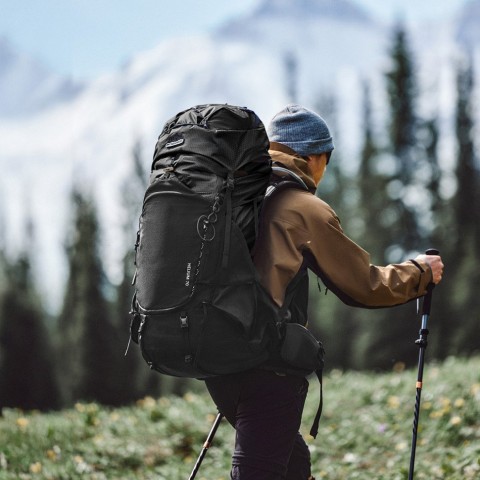 Рюкзак туристичний Naturehike Helium CNK2450XB014, 70 л, чорний, M