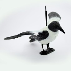 Опудало ворони летить