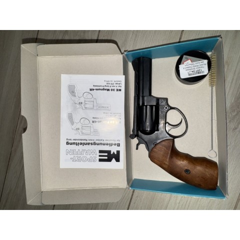 Револьвер Magnum ME 38 4R