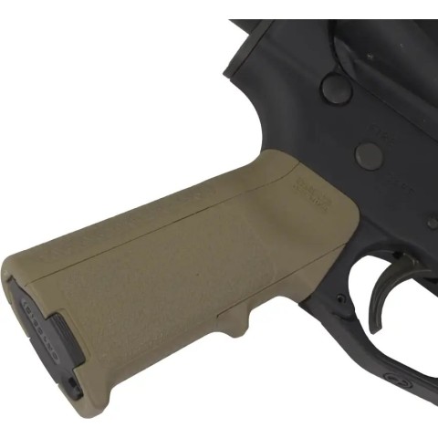 Вкладыш Magpul в пистолетную рукоятку MAID/MOE c отсеком для CR123/RCR123