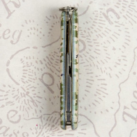 Складаний ніж Victorinox CLASSIC SD ARMY Піксель 0.6223.3.W3940pw