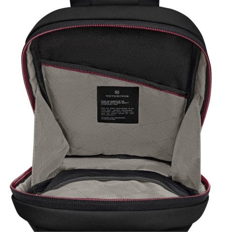 Сумка-слінг Victorinox TRAVEL ESSENTIALS Black Vt653384