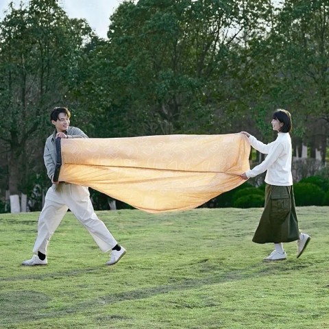 Матрац, ламзак надувний Naturehike NH20FCD06, 180х70х52 см, бежевий з принтом, має чохол-рюкзак