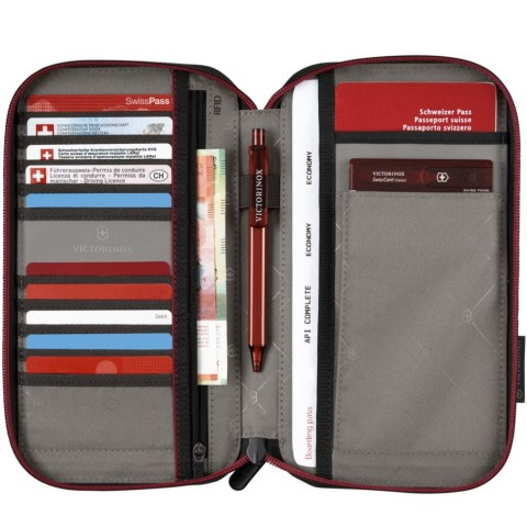 Тревелер Victorinox TRAVEL ESSENTIALS Black Vt653371