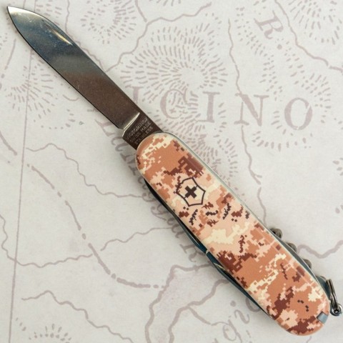 Складаний ніж Victorinox CLIMBER ARMY Піксель пісочний 1.3703.7.W3944p