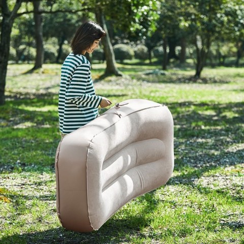 Матрац кемпінговий надувний одномісний Naturehike CNH22DZ027, 180x76x33 см, бежевий  із вбудованою помпою для надування