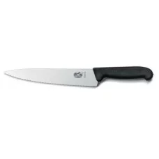 Нож кухонный разделочный Victorinox Fibrox 19 см, серрейтор, черный