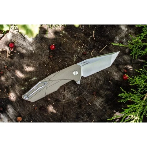 Ніж складаний туристичний Ruike P138-W, (9 см) 14C28N / G10 бежевий